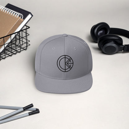 OKENNADA "Urban Style" Classic Snapback  Silver  